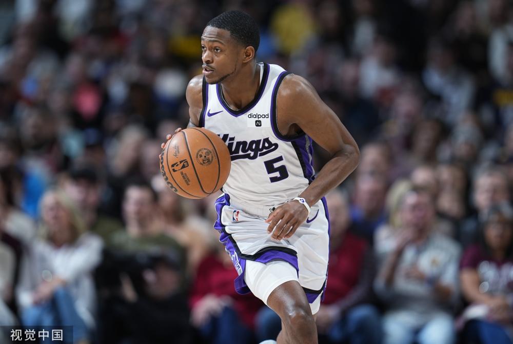 负着巨大的 负着巨大的